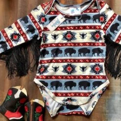 Shea Baby Buffalo Fringe Long Sleeve Onesie -Ariat || HOOey || Cinch Shop SB02